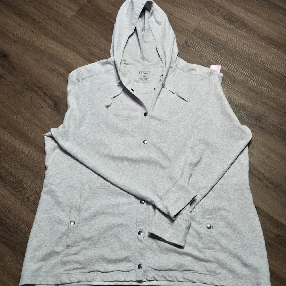 L.L. Bean Men's Light Gray Hooded Jacket